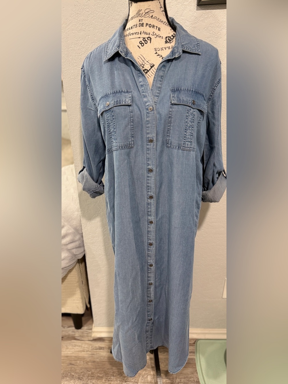 Westbound Chambray Shirt Dress Size Small NWOT Blue Button Front Roll Tab Sleeve - Picture 2 of 8